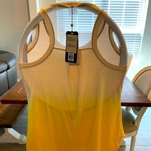 Carrie Underwood’s CALIA Women’s XXL tank top NWT